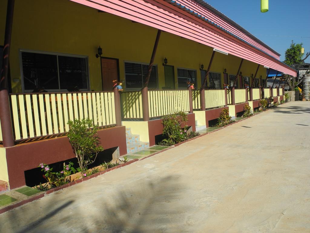 Nam Pueng Place 2 Чианг Сеeн Екстериор снимка